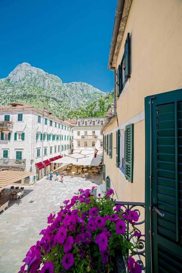 Apartments Hun Kotor Exteriör bild
