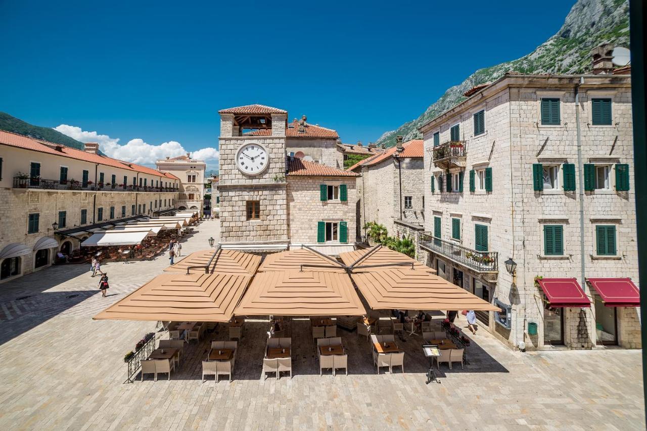 Apartments Hun Kotor Exteriör bild